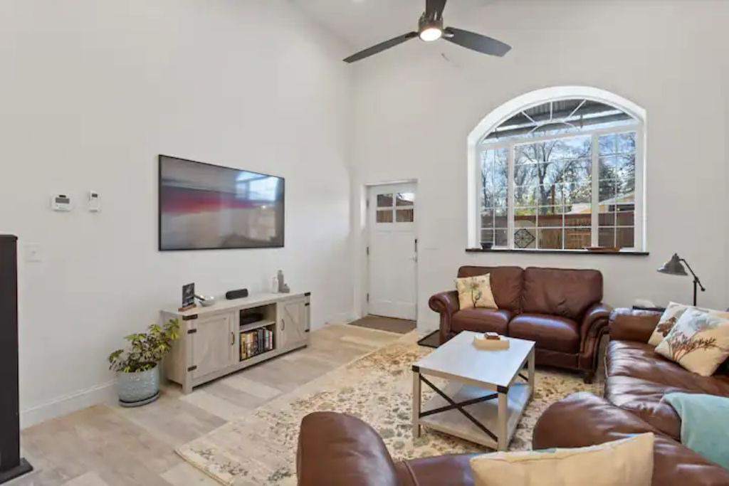 Photo of Livingroom in Joliet