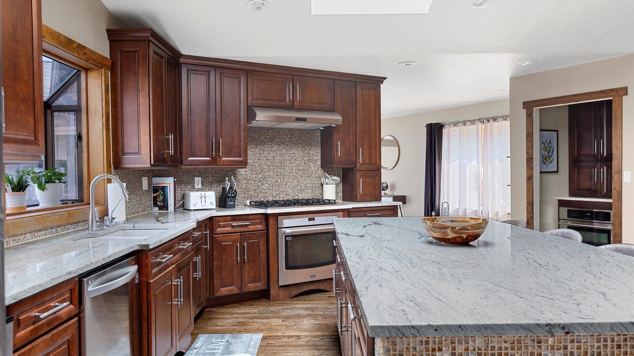 Photo of Kitchen in Farviews - Pattee Canyon