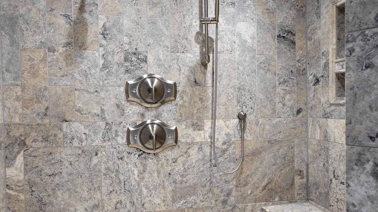 Photo of Bathroom in Farviews - Pattee Canyon