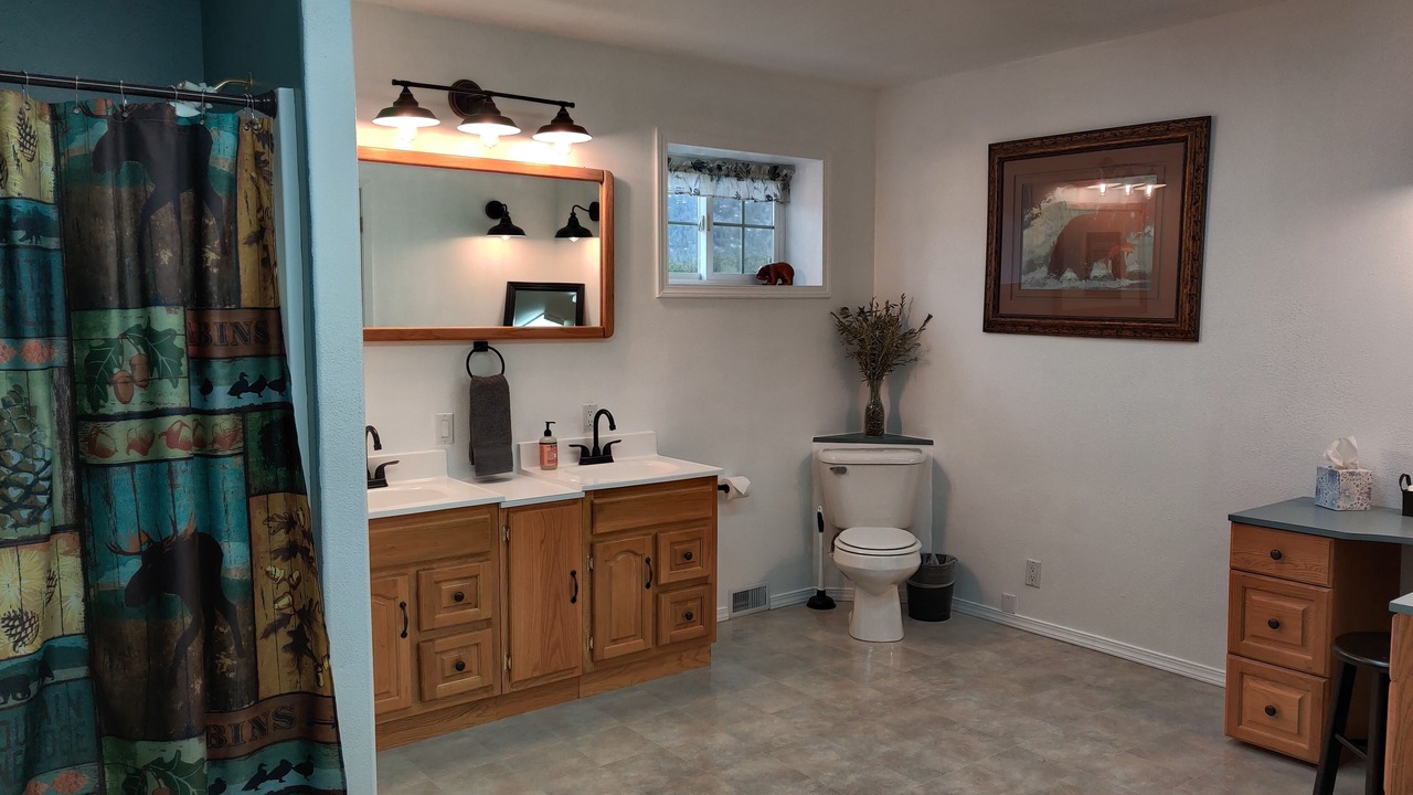 Photo of Bathroom in Glacier Country
