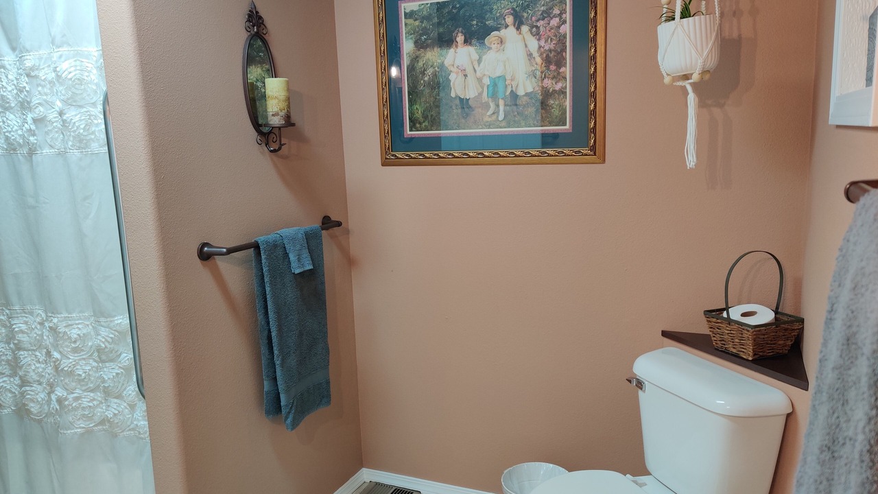 Photo of Bathroom in Glacier Country
