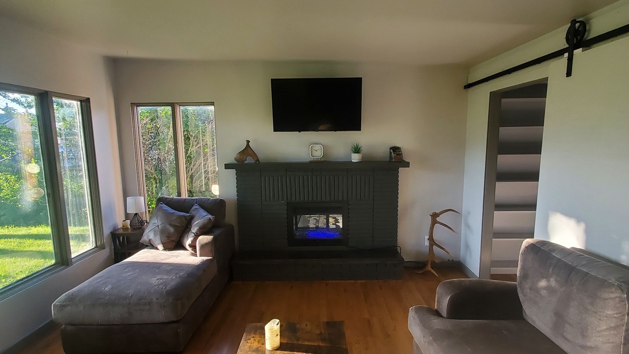 Photo of Livingroom in East Glacier Park Village