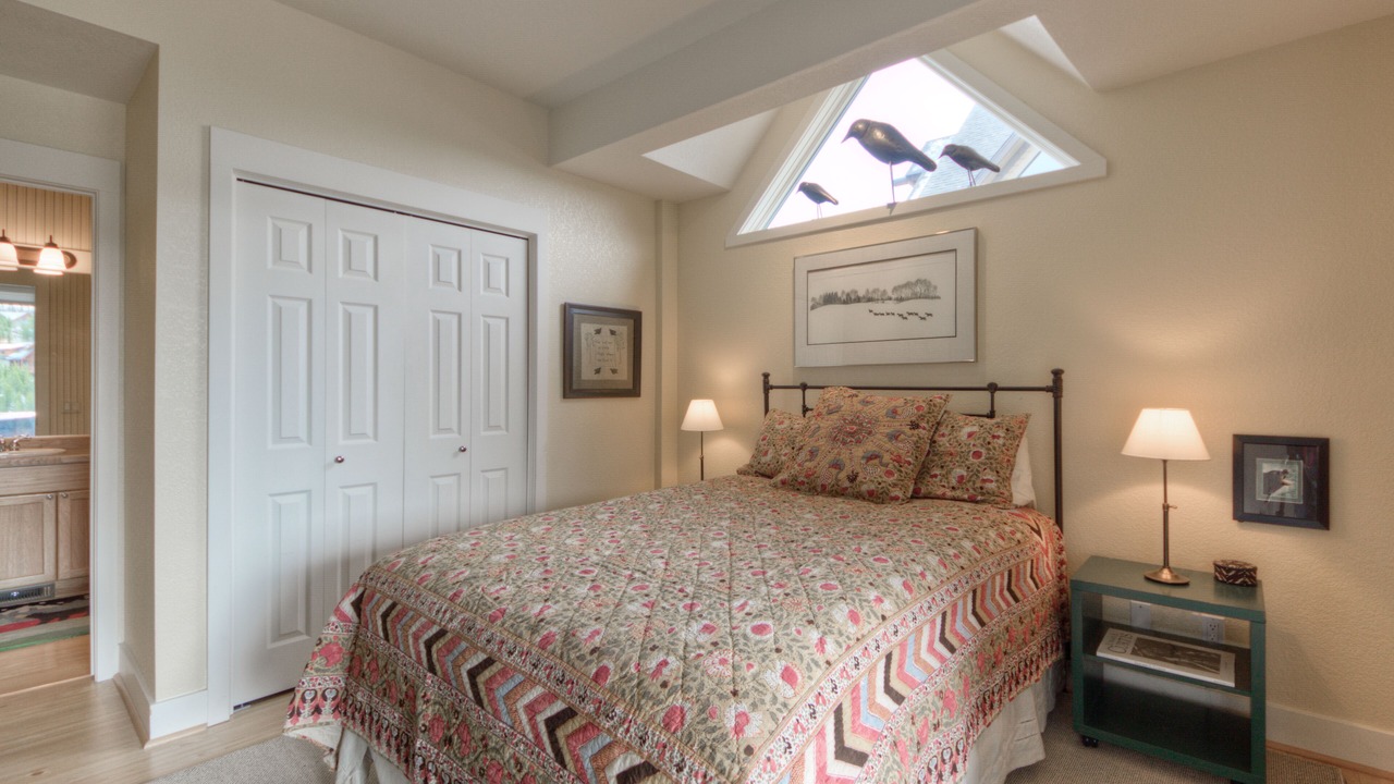 Photo of Bedroom in Saddle Ridge