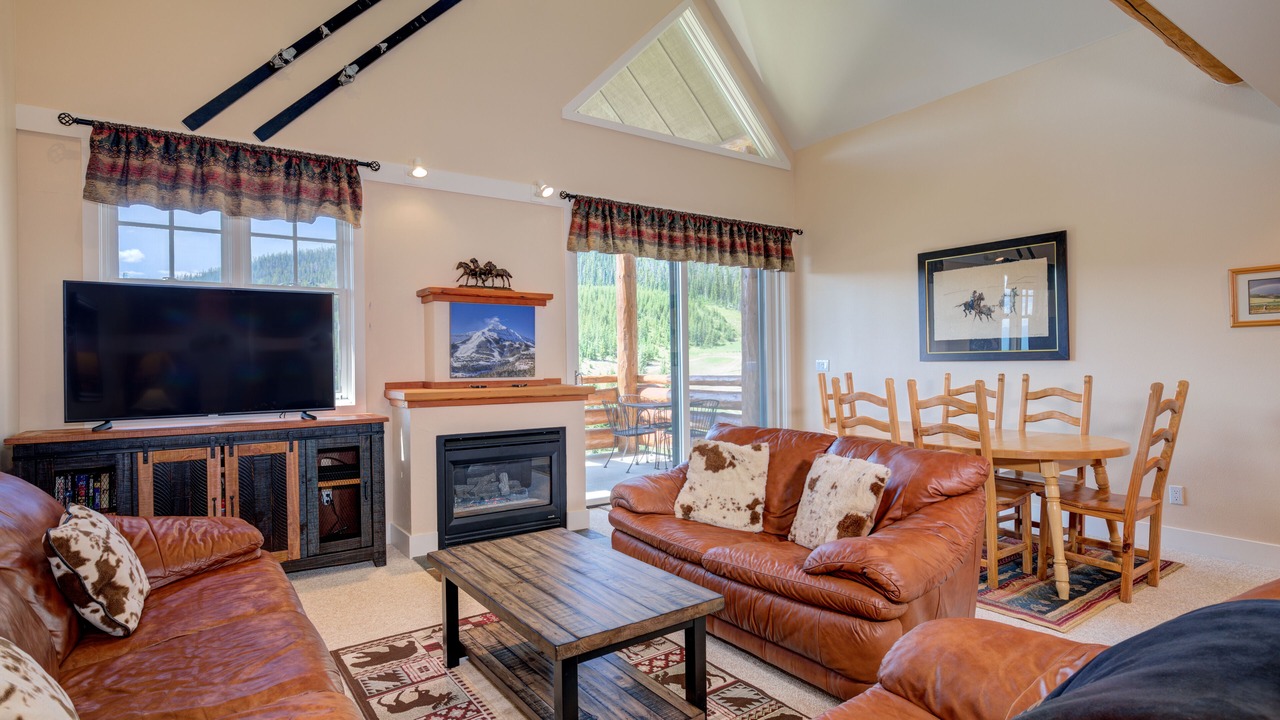 Photo of Bedroom in Saddle Ridge