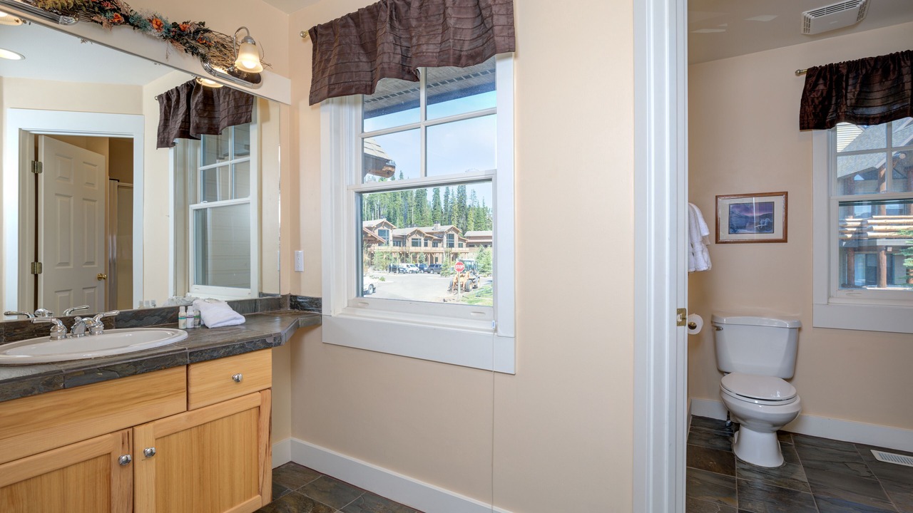 Photo of Bathroom in Saddle Ridge