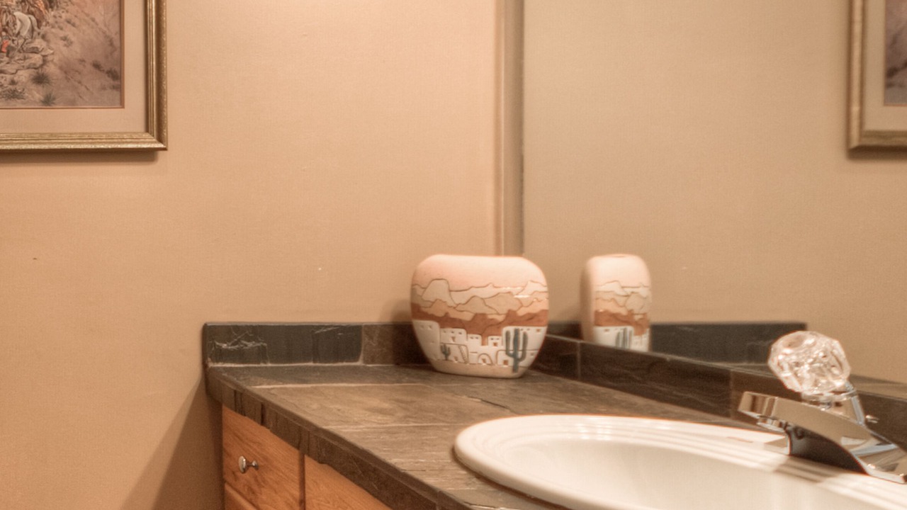 Photo of Bathroom in Saddle Ridge