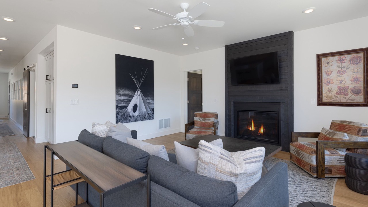 Photo of Livingroom in Big Sky