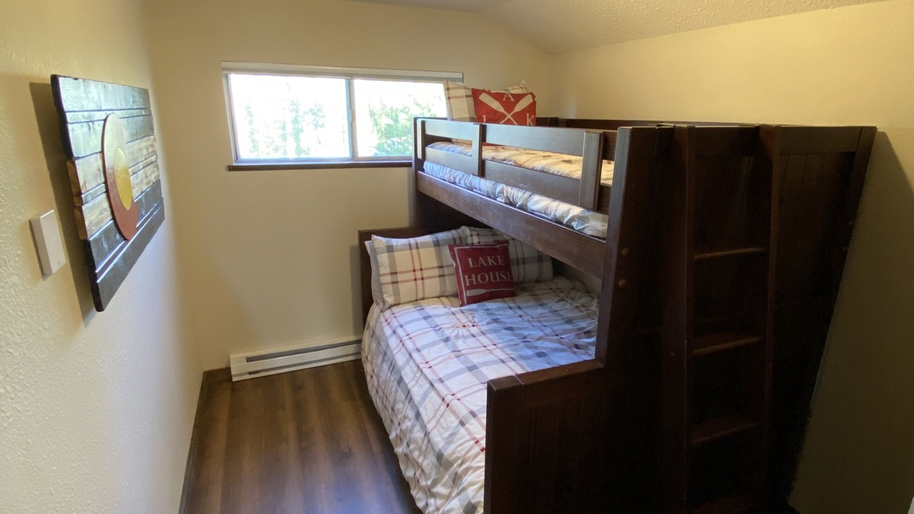 Photo of Bedroom in Grand Lake