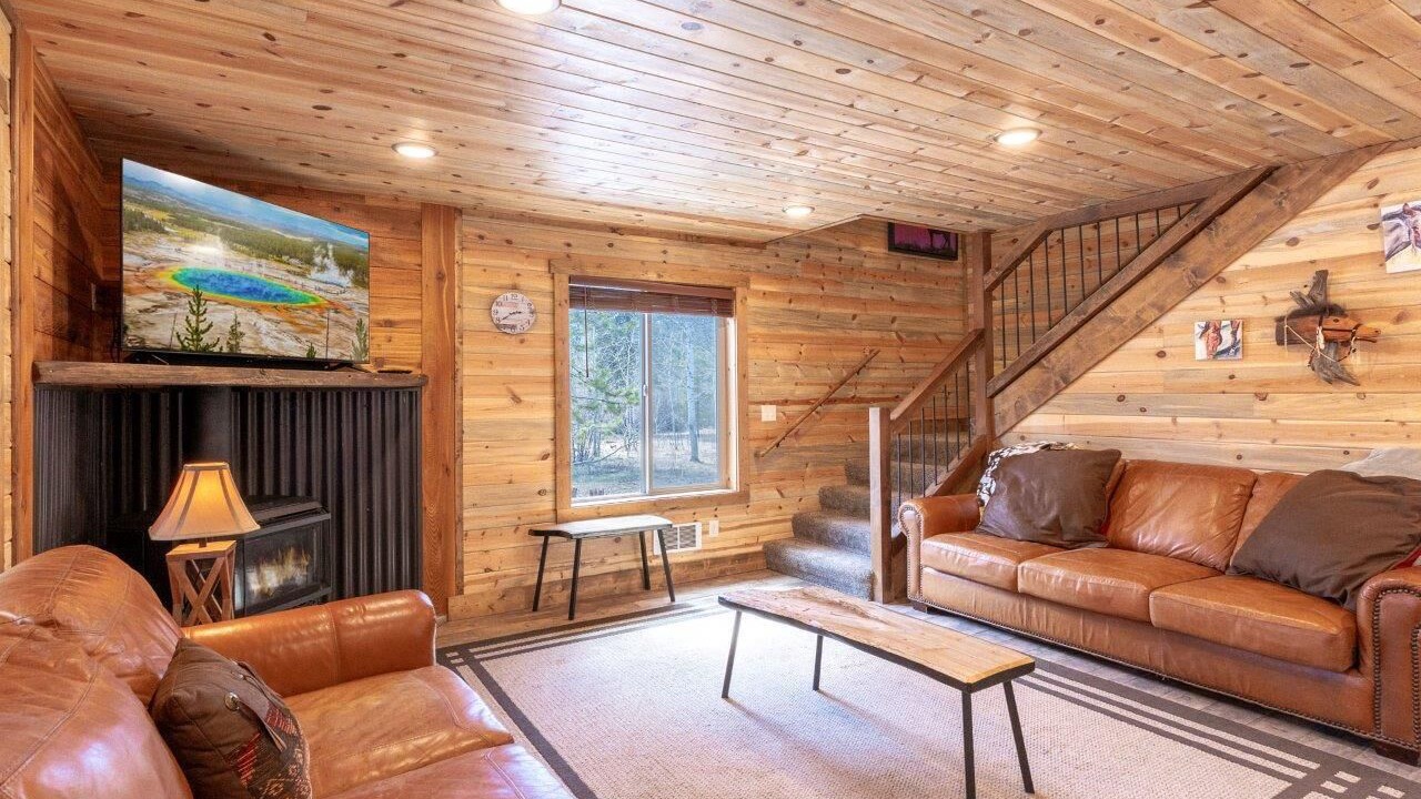 Photo of Livingroom in Island Park