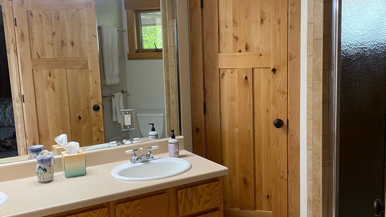 Photo of Bathroom in Kings Point