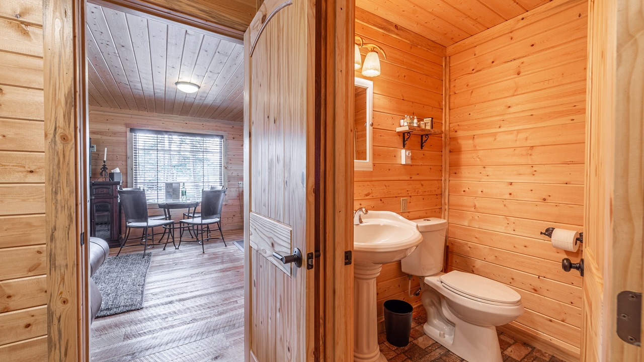 Photo of Bathroom in Lake Mary Ronan