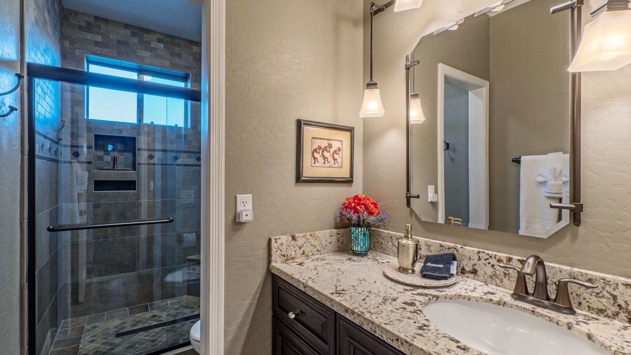 Photo of Bathroom in County Island