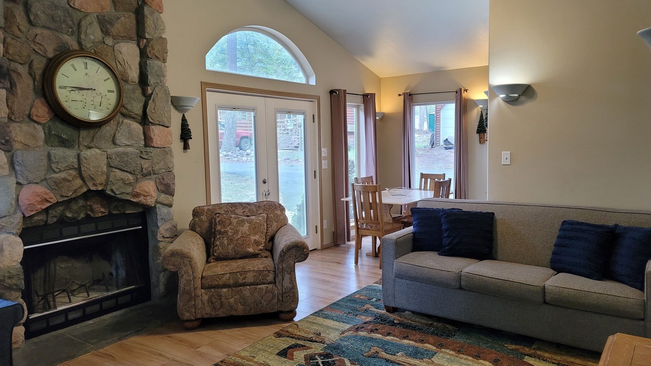 Photo of Livingroom in Thompson Falls