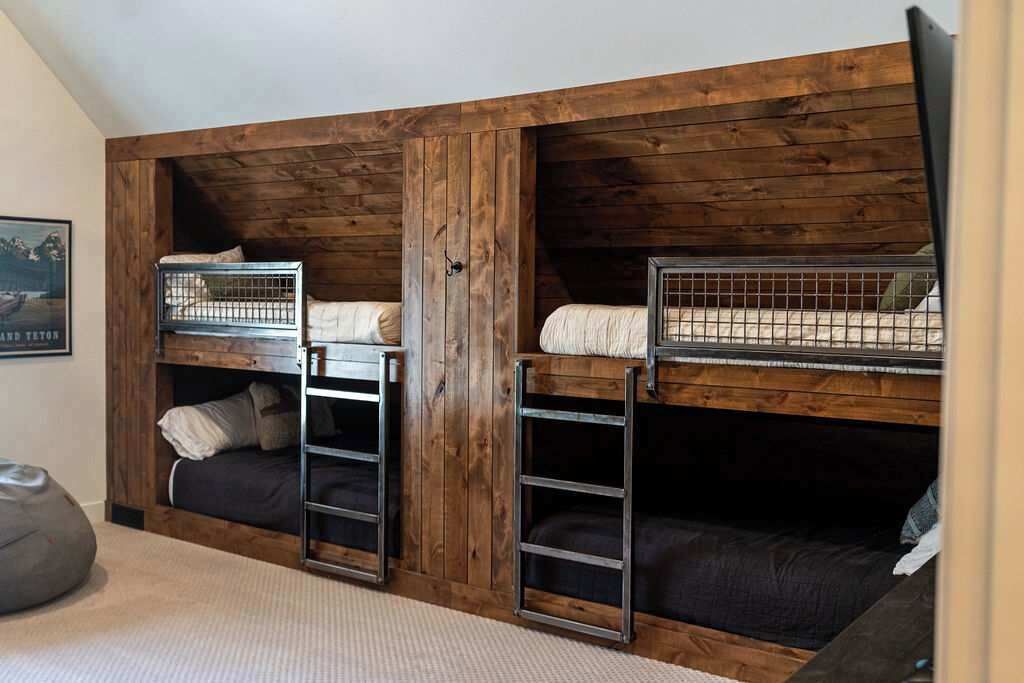 Photo of Bedroom in Island Park