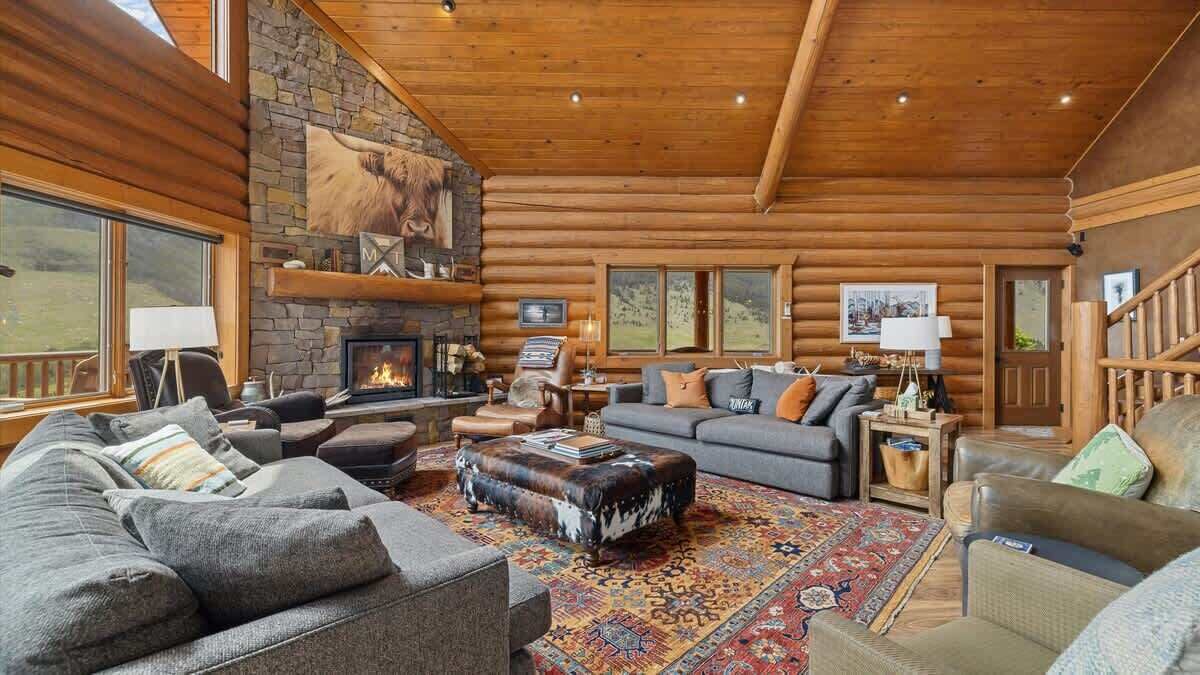 Photo of Livingroom in Red Lodge