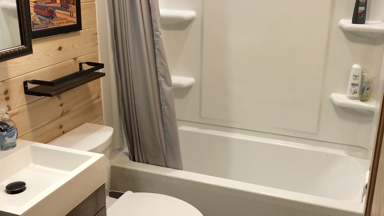 Photo of Bathroom in Babb