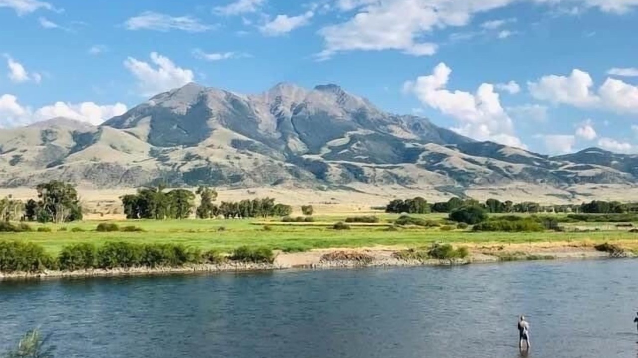 Photo of Outdoor in Emigrant