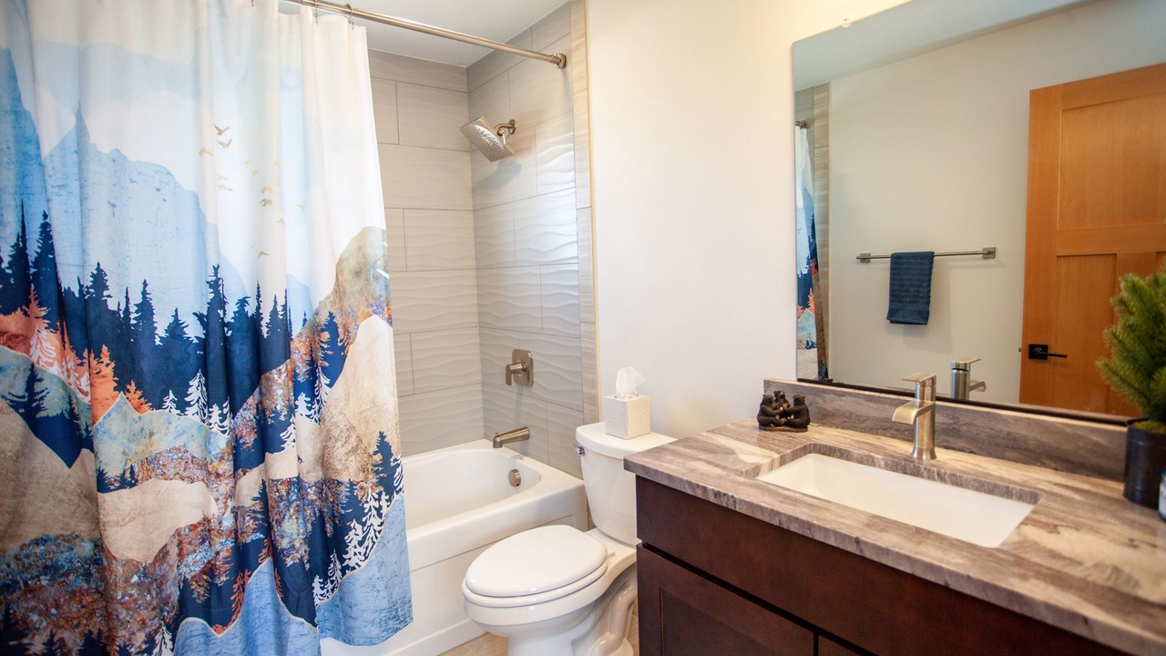 Photo of Bathroom in Emigrant
