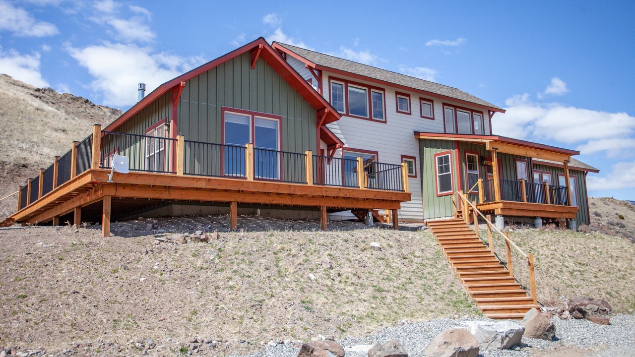 Photo of Outdoor in Emigrant