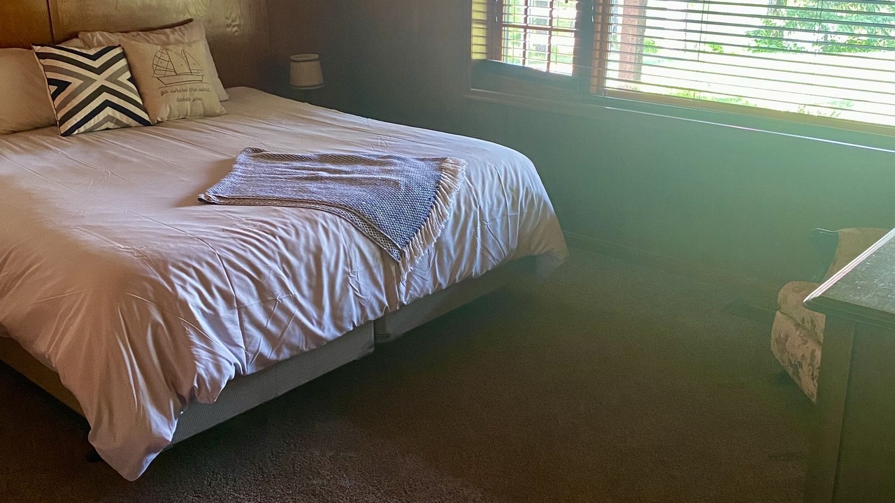 Photo of Bedroom in Crosslake