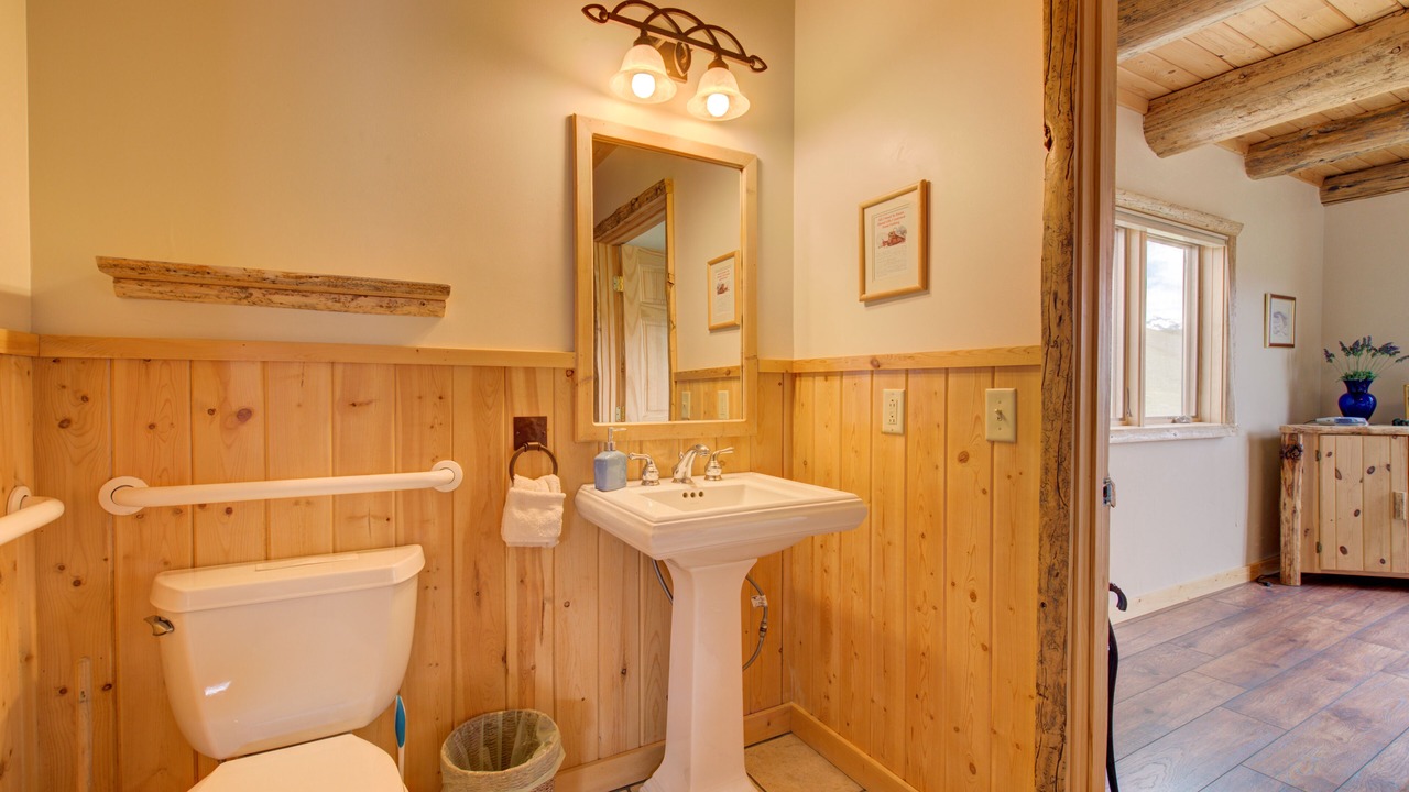 Photo of Bathroom in Cameron