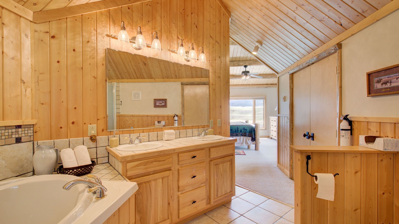 Photo of Bathroom in Cameron