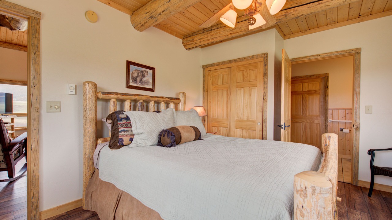Photo of Bedroom in Cameron