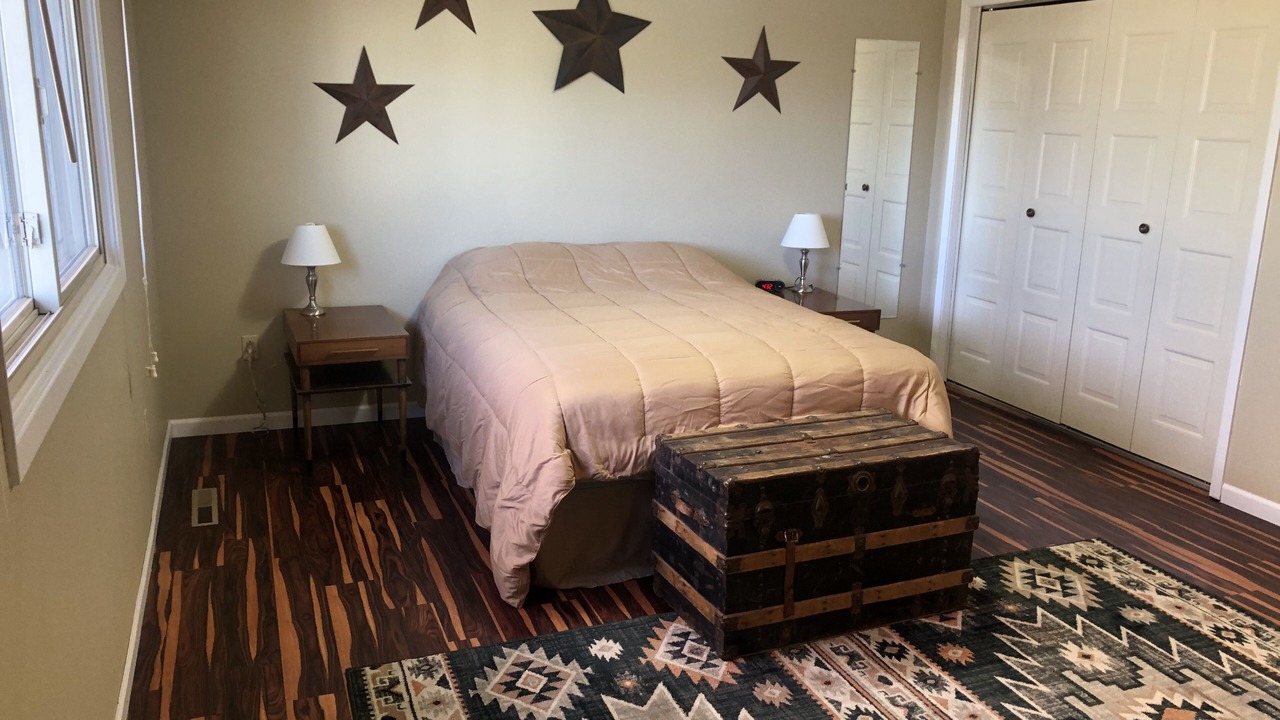 Photo of Bedroom in Power