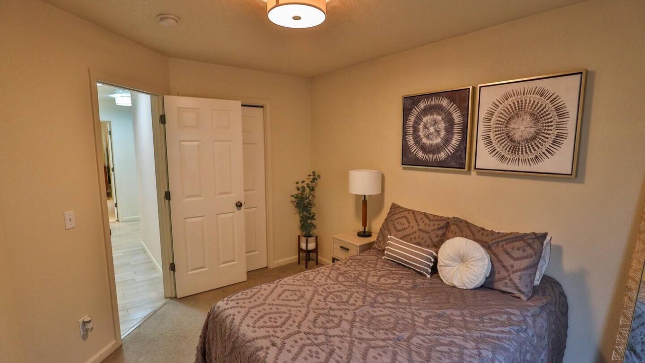 Photo of Bedroom in Lower Rattlesnake