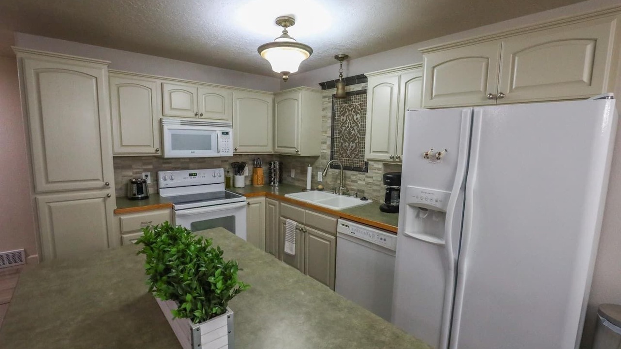 Photo of Kitchen in Lower Rattlesnake
