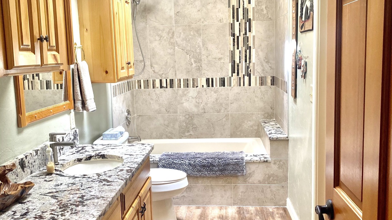 Photo of Bathroom in Roscoe