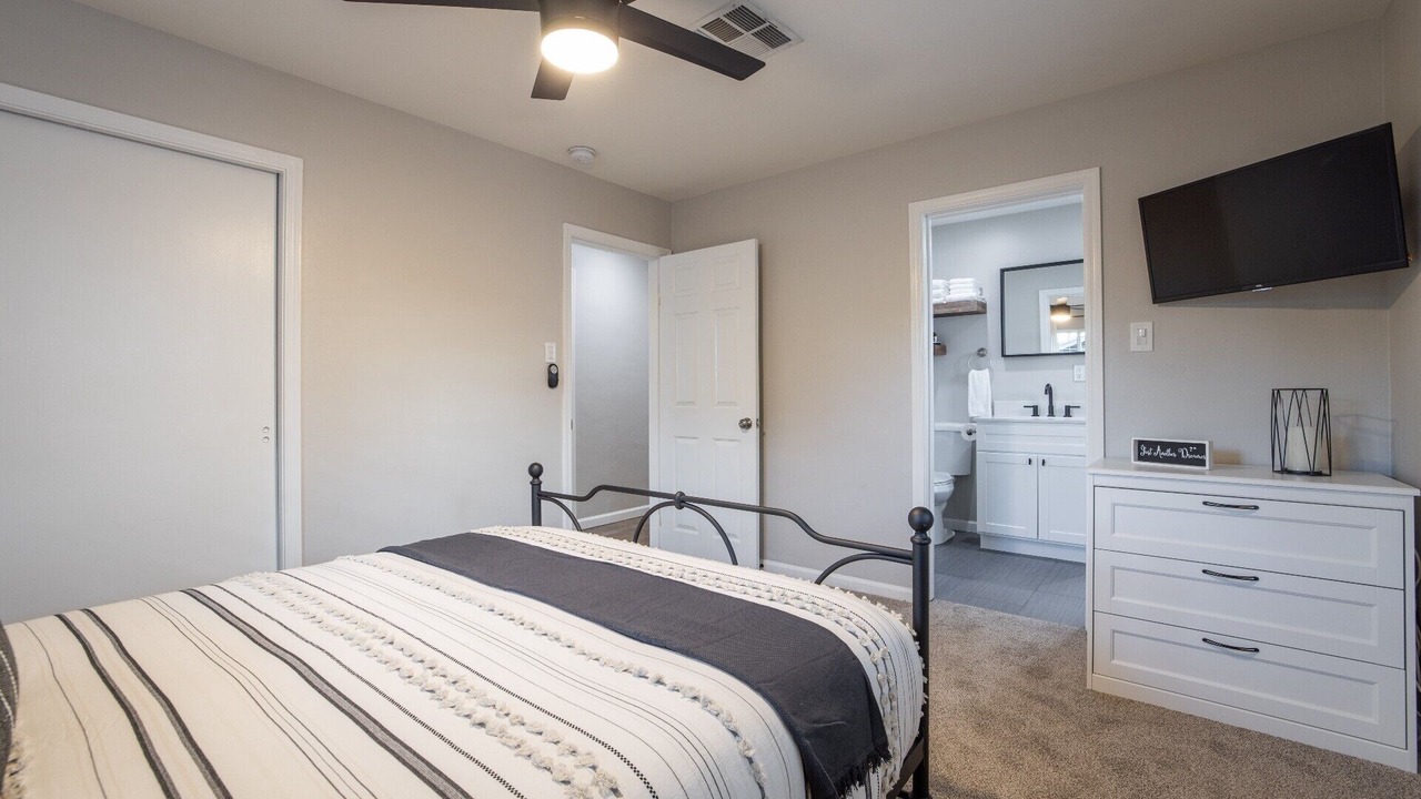 Photo of Bedroom in Arcadia Lite