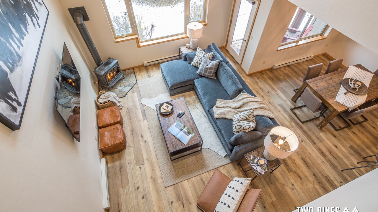 Photo of Livingroom in Big Sky