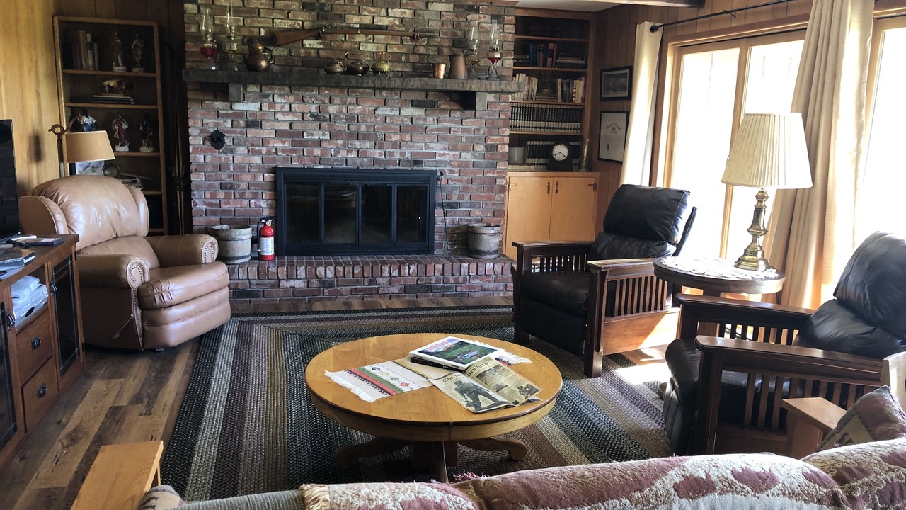 Photo of Livingroom in Choteau