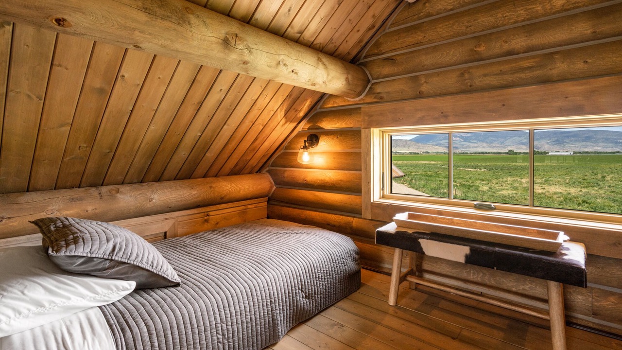 Photo of Bedroom in Livingston