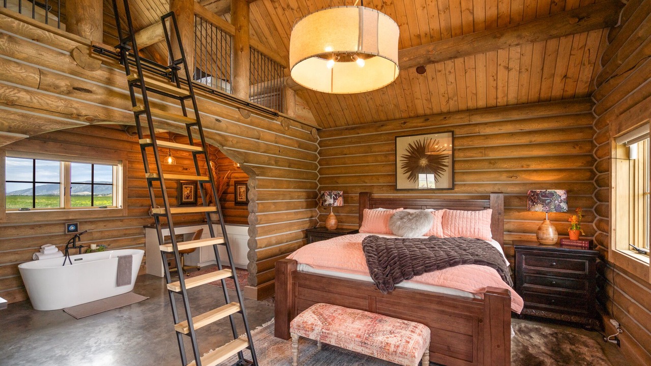 Photo of Bedroom in Livingston