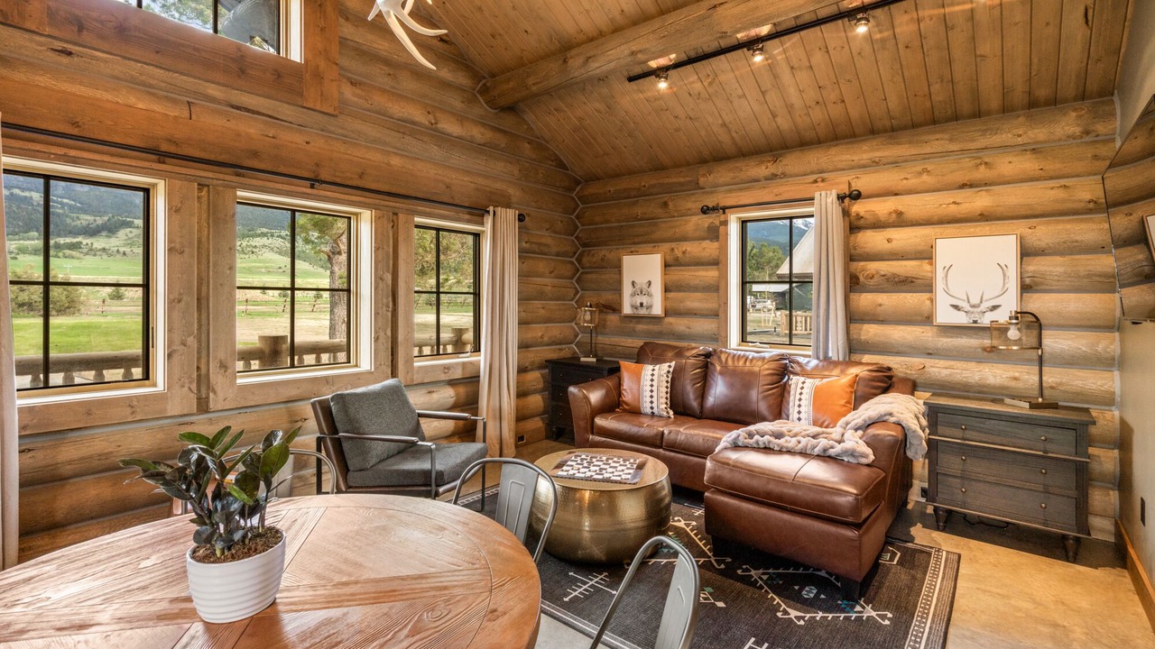 Photo of Livingroom in Livingston