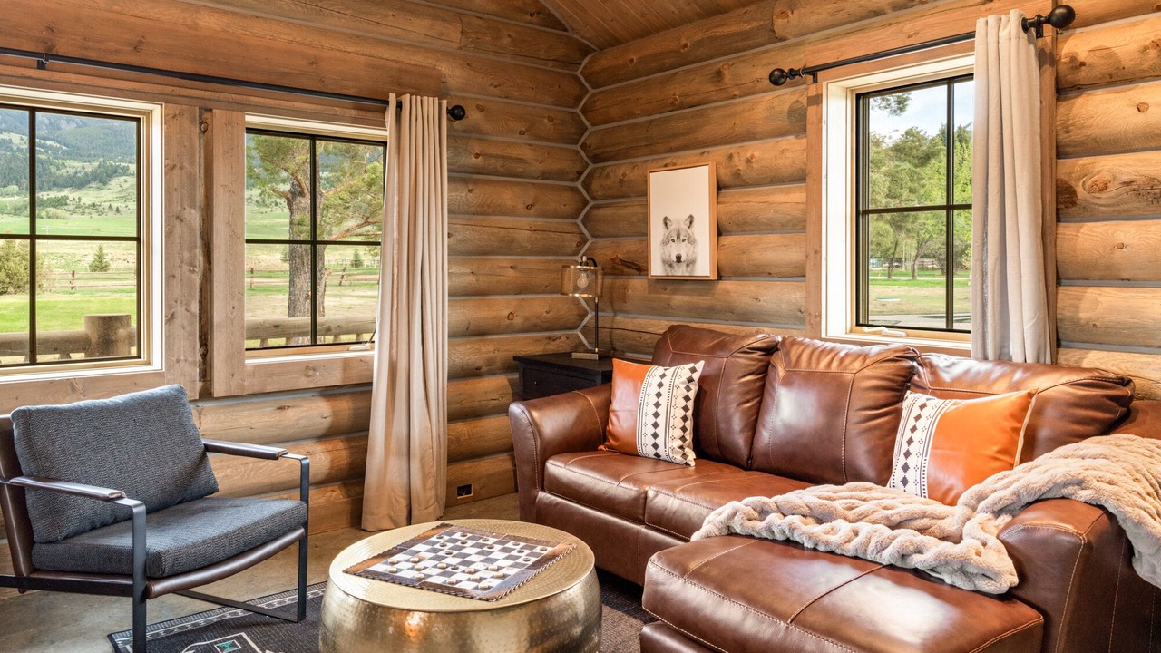 Photo of Livingroom in Livingston