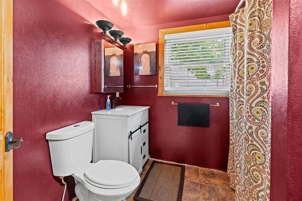 Photo of Bathroom in Lower Rattlesnake