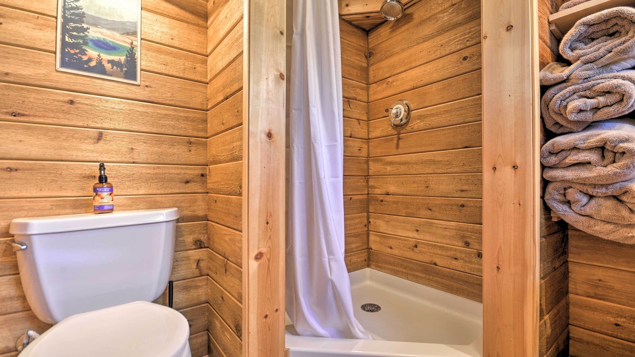 Photo of Bathroom in Red Lodge