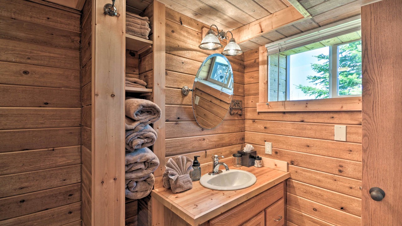 Photo of Bathroom in Red Lodge