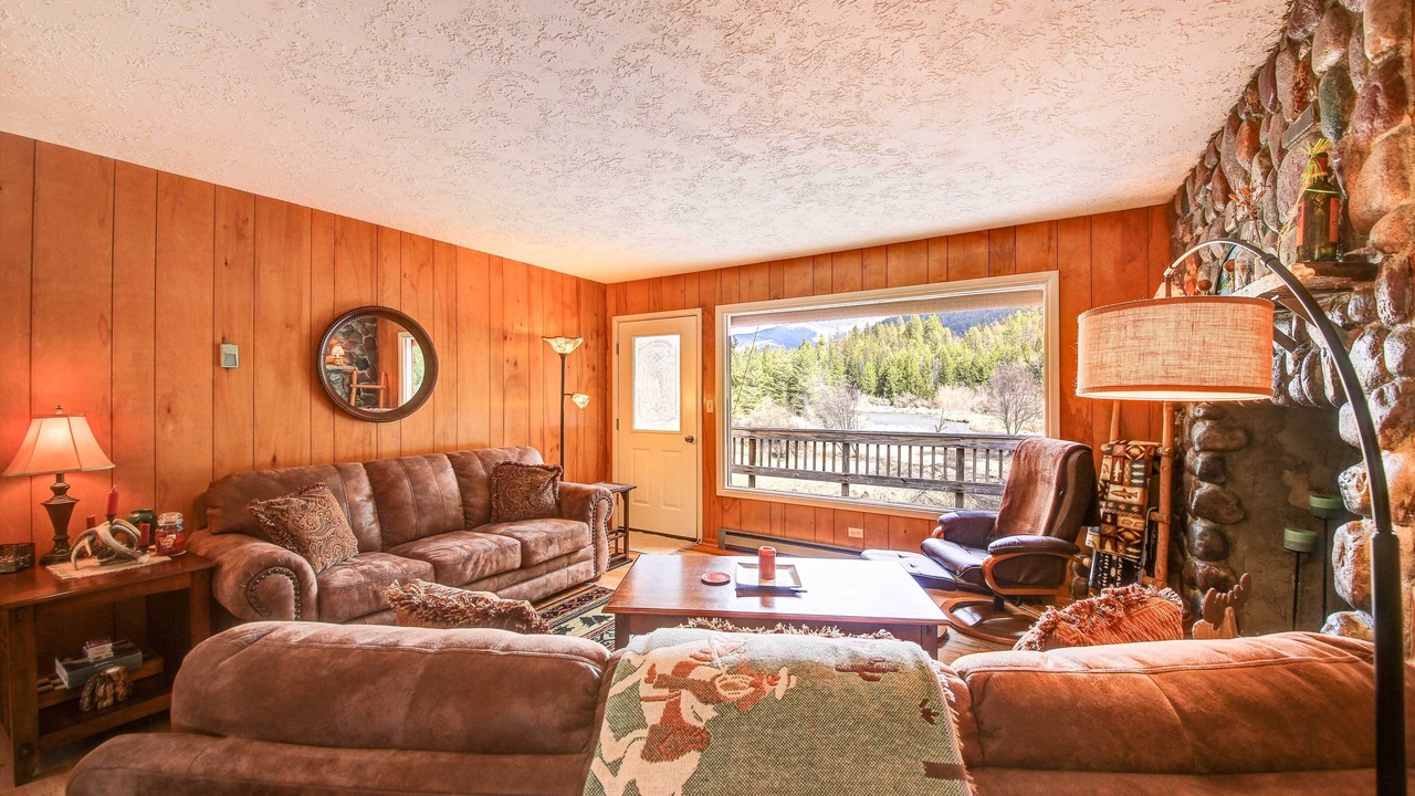 Photo of Bedroom in Noxon