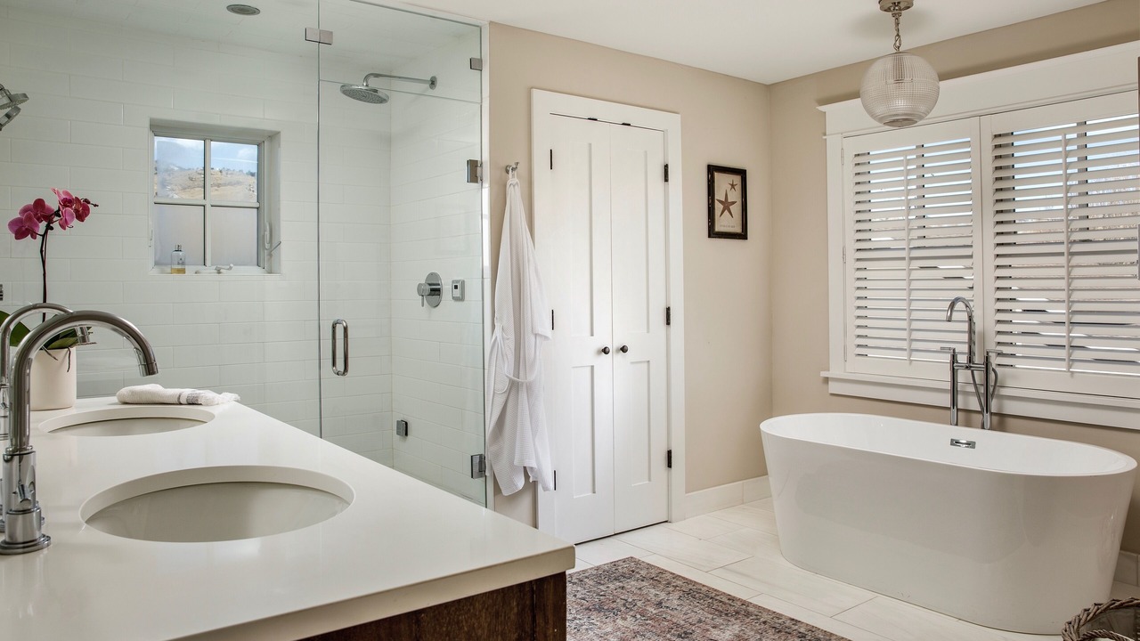 Photo of Bathroom in Rural North Boulder