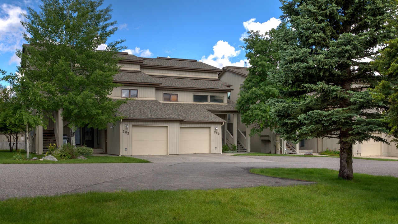 Photo of Outdoor in Big Sky Meadow Village