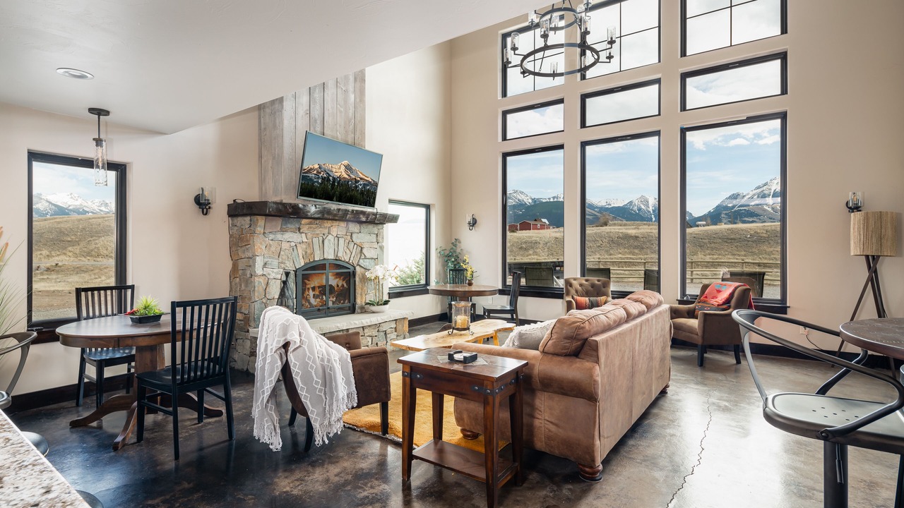 Photo of Livingroom in Emigrant