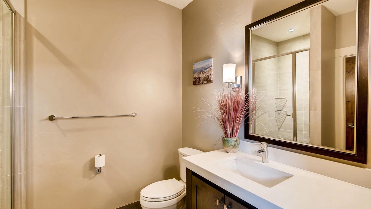 Photo of Bathroom in Fairmount On The River