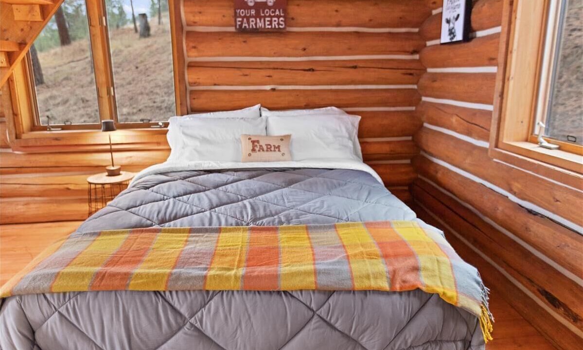 Photo of Bedroom in Corvallis