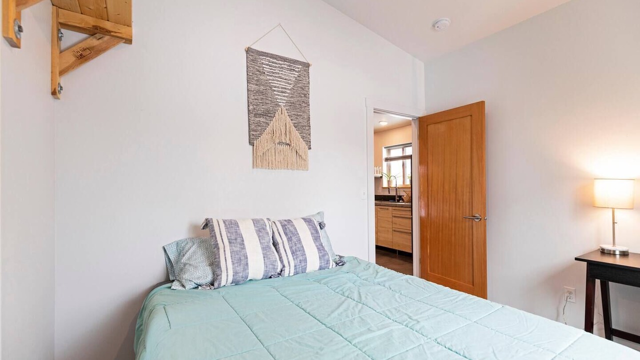 Photo of Bedroom in Lower Rattlesnake
