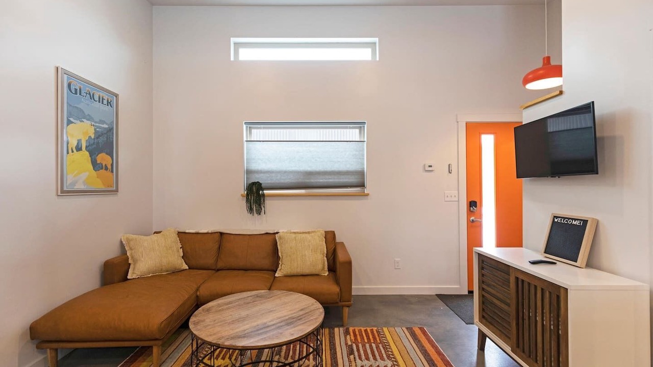Photo of Livingroom in Lower Rattlesnake