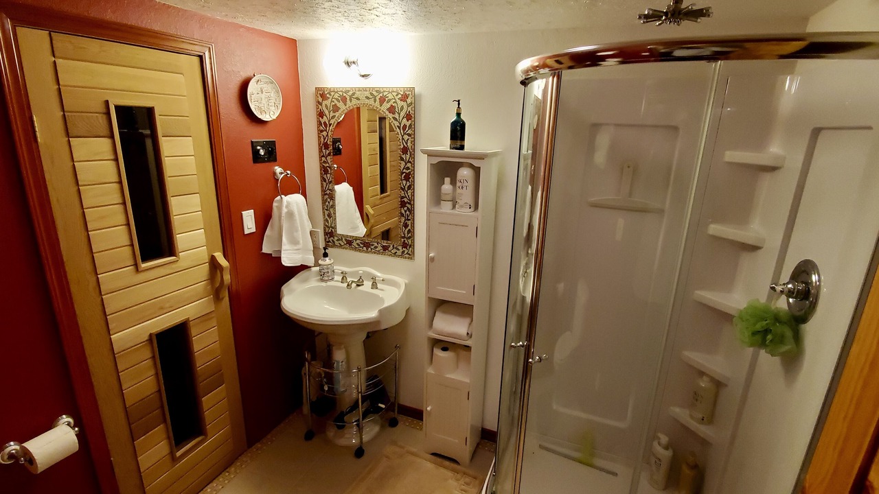 Photo of Bathroom in Warmsprings